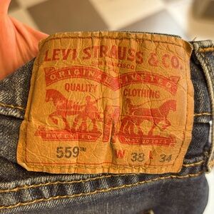 Levi’s men’s 559 jeans 38 x 34